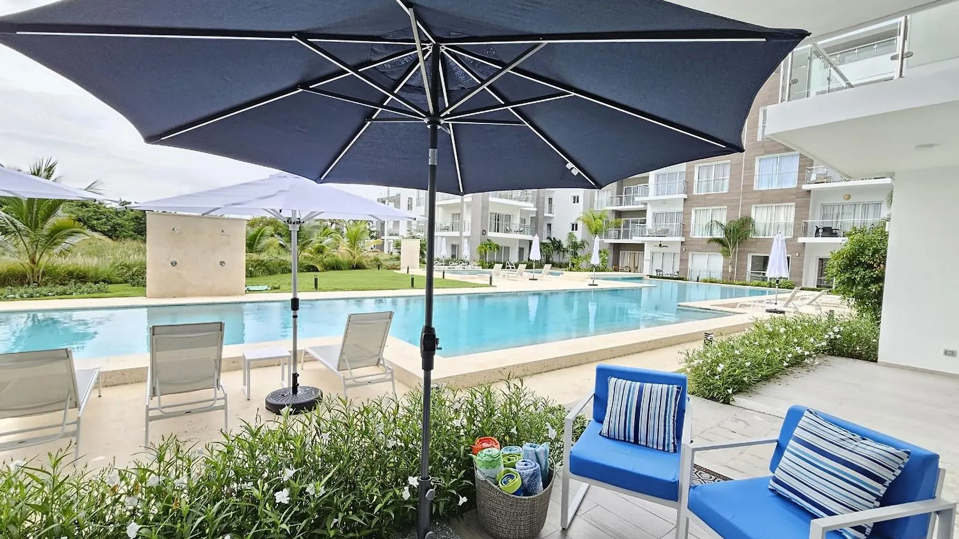 Melody 2Bdr Condo With Pool View In Coral Bay #2 contacts